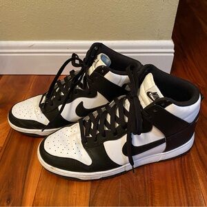 Excellent condition, Nike Dunk High, Panda Black White, Size 9.5
